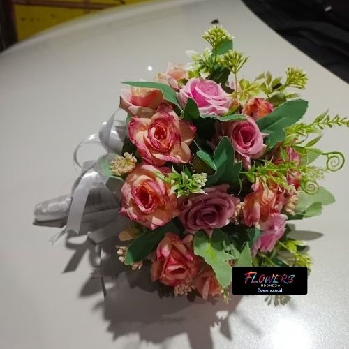 Karangan Bunga Dekorasi Mobil Pengantin
